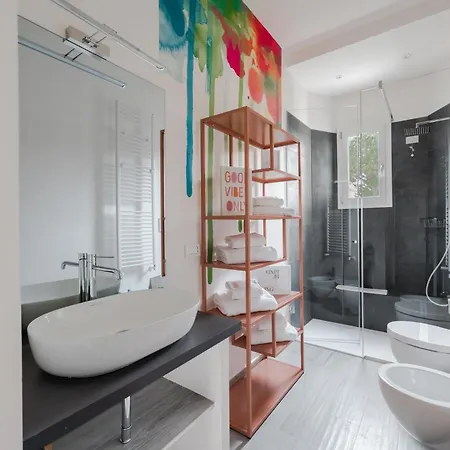 Via Pollaiolo, 55 - Charming - Comfort E Stile A 350mt Dal Tram! First Floor With Elevator And Car Places On Street Apartamento *