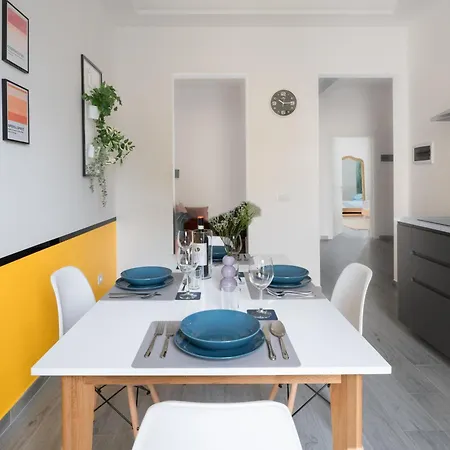 Апартаменты Via Pollaiolo, 55 - Charming - Comfort E Stile A 350mt Dal Tram! First Floor With Elevator And Car Places On Street