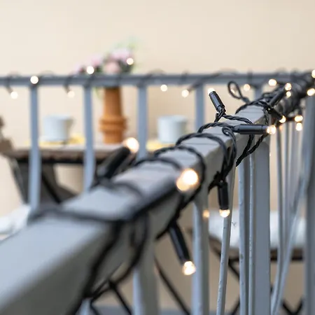 Via Pollaiolo, 55 - Charming - Comfort E Stile A 350mt Dal Tram! First Floor With Elevator And Car Places On Street *