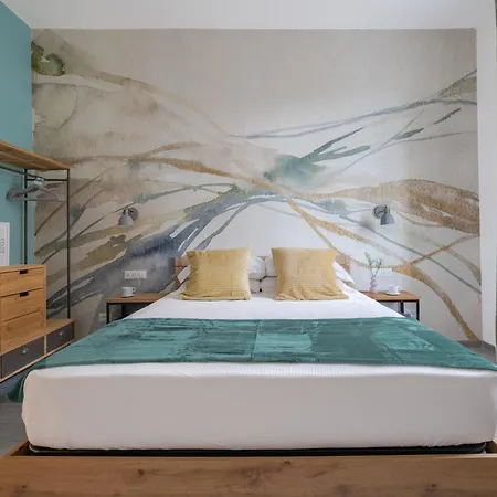 Via Pollaiolo, 55 - Charming - Comfort E Stile A 350mt Dal Tram! First Floor With Elevator And Car Places On Street * Florença