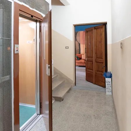 Via Pollaiolo, 55 - Charming - Comfort E Stile A 350mt Dal Tram! First Floor With Elevator And Car Places On Street Apartamento Florença